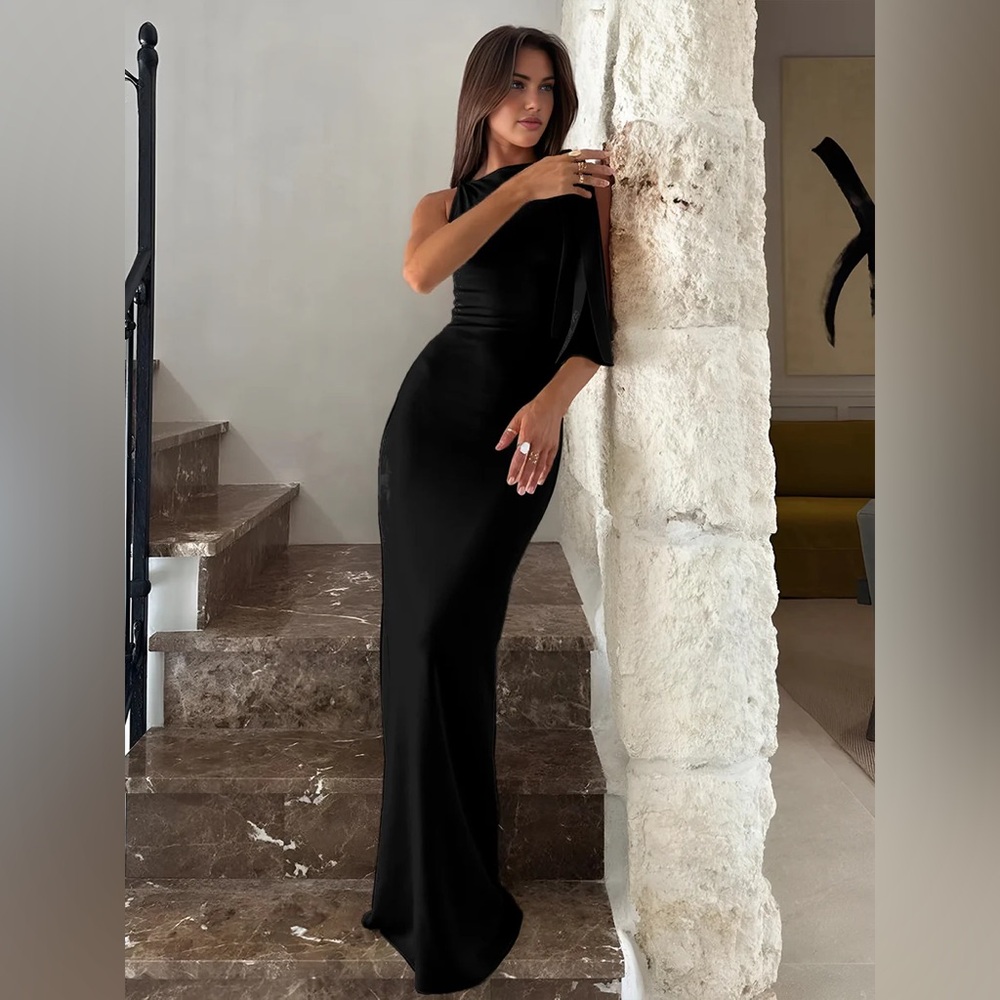 Vici x Commense | NWT BLACK Beloved Knotted Sleeveless Long Dress Size L